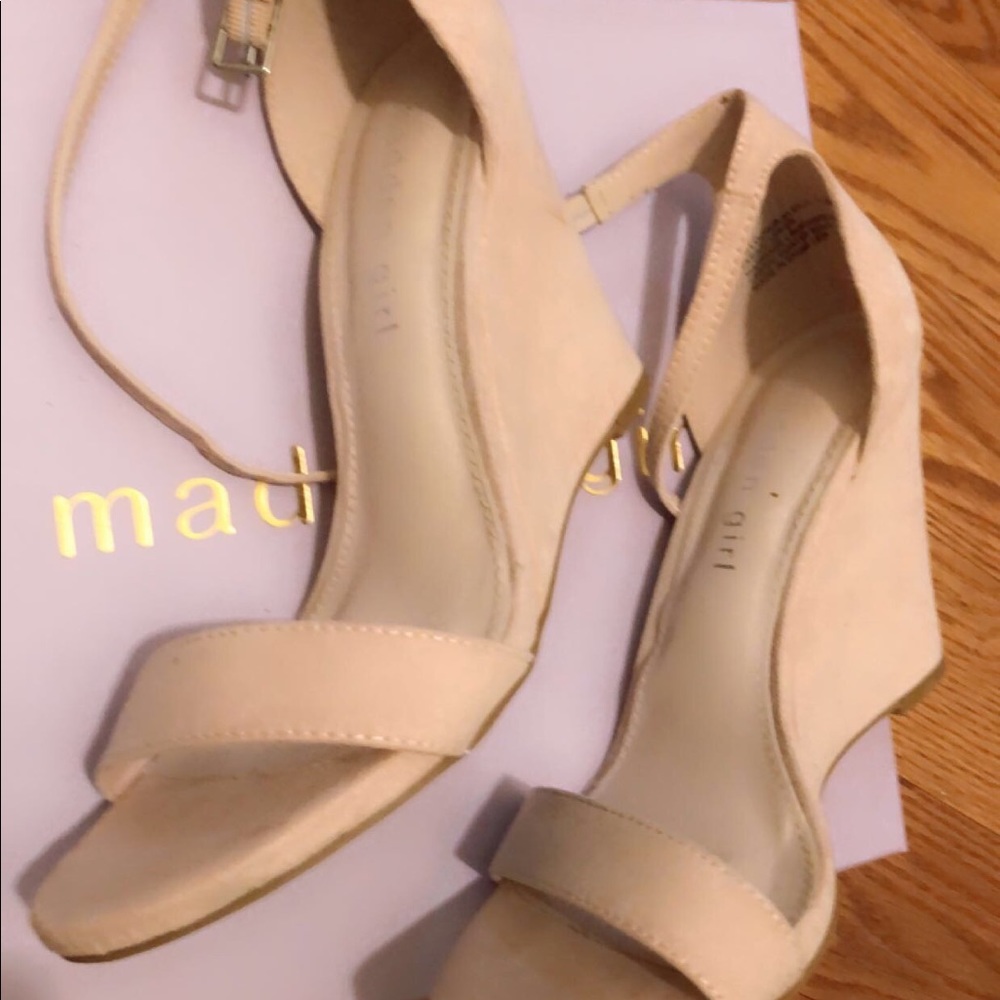 Madden girl wedges
